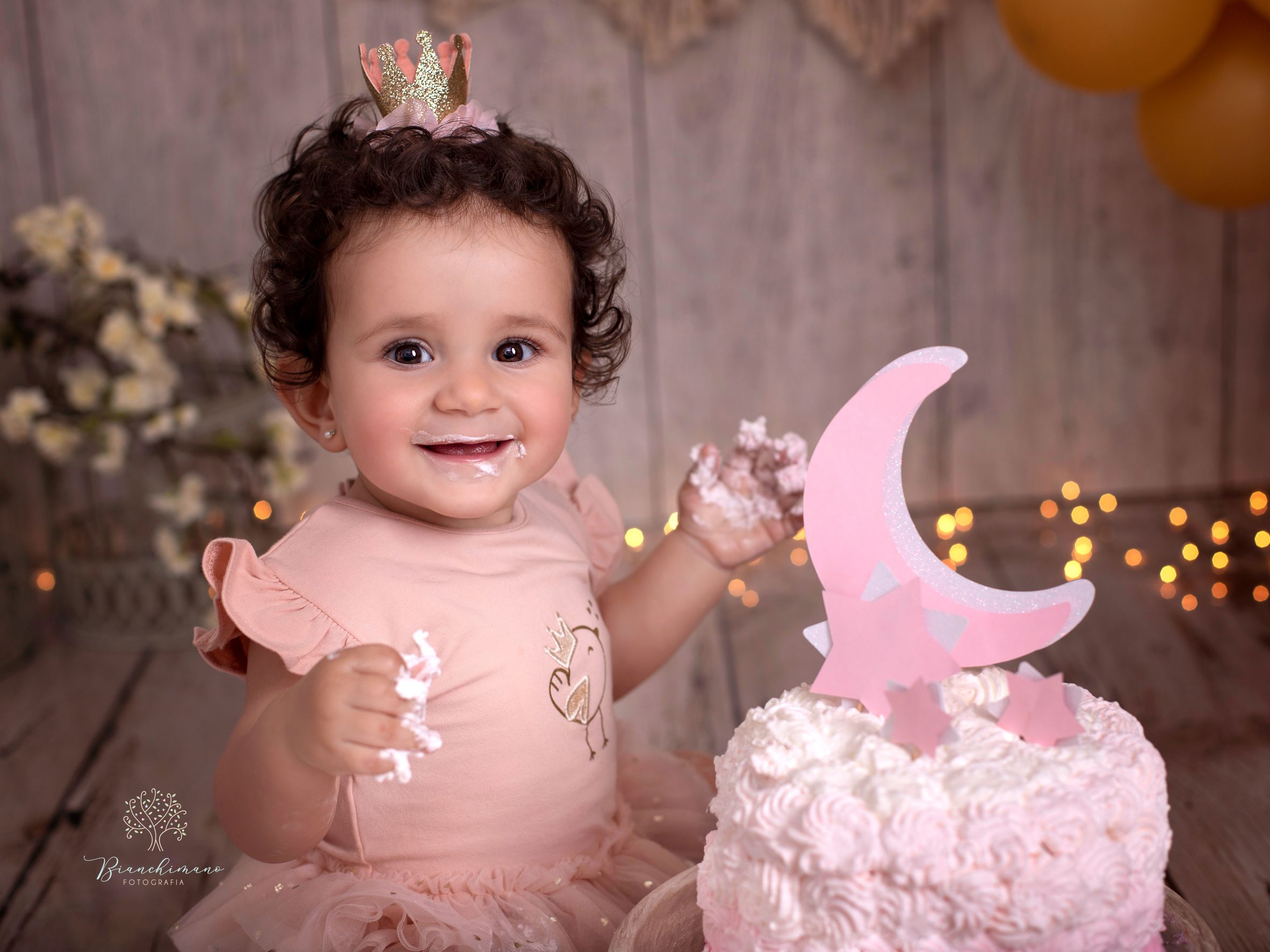 Fotografía de 1 año Smash cake 3 Fotografía de 1 año Smash cake 3