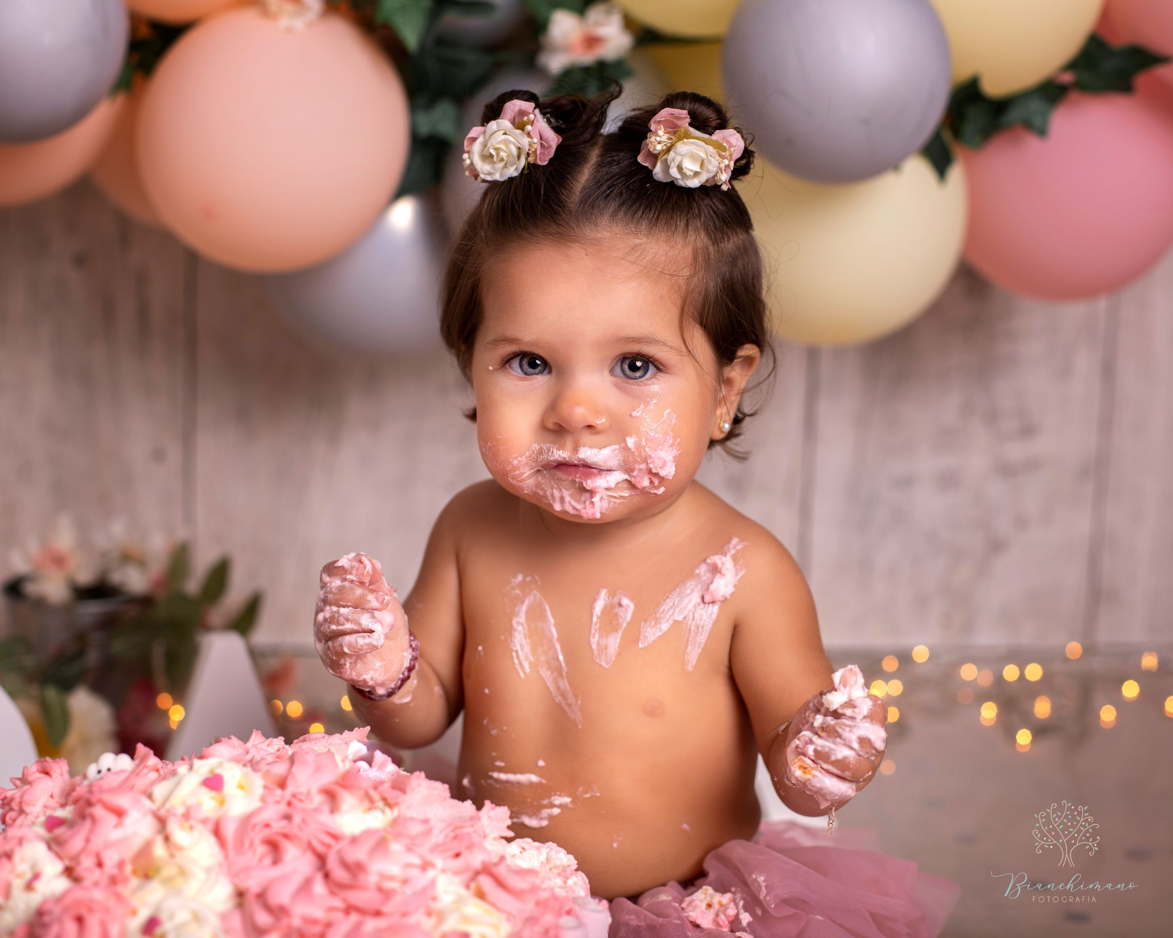 Fotografía de 1 año Smash cake2 Fotografía de 1 año Smash cake 2