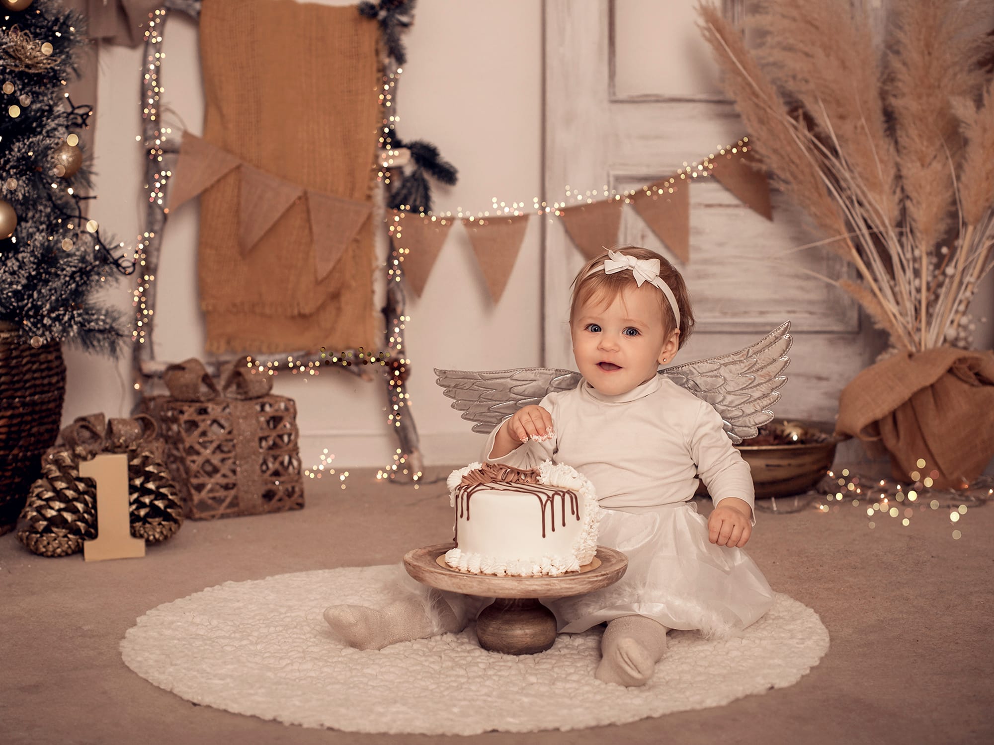 Fotografía de smash cake niña en Málaga