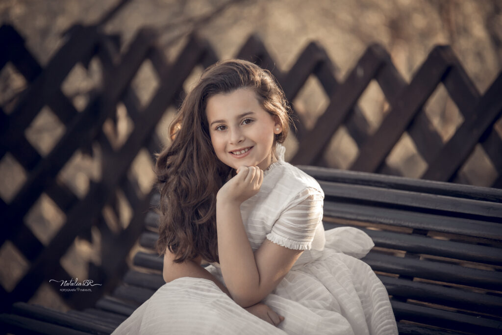 Sesión de fotografía de comunión en Málaga – Natalia BR Fotografía Infantil
