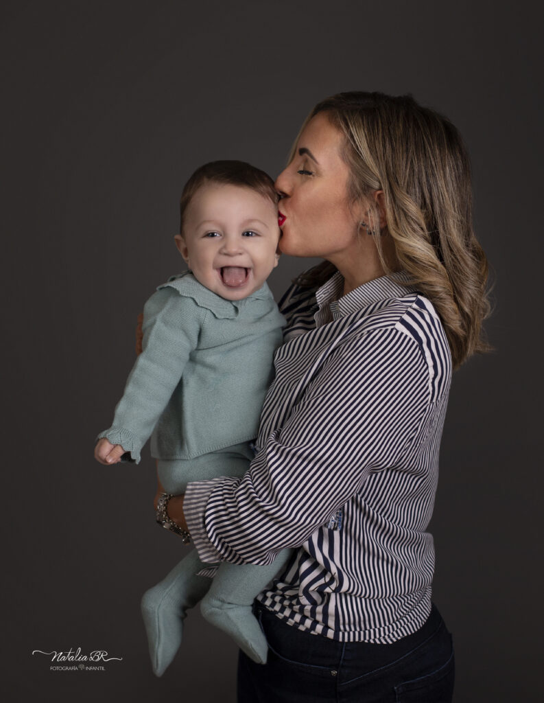 Sesión de fotografía familiar en Málaga – Natalia BR Fotografía Infantil