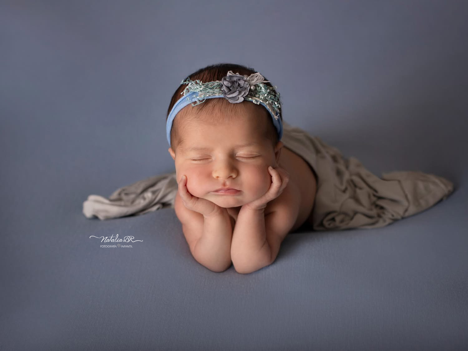 Sesión de fotografía de recién nacidos en Málaga – Natalia BR Fotografía Infantil